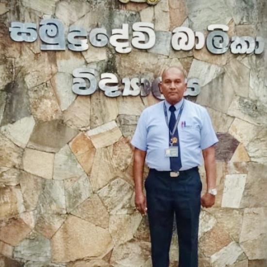 Royal Eagles Security Services (Pvt) Ltd is a premier security services provider based in Sri Lanka, committed to delivering top-tier security solutions to commercial, industrial, residential, and government establishments.